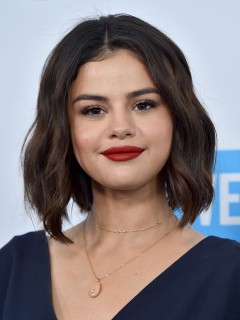 Selena Gomez Mittle Spitzefront Remy Echthaar Perücke