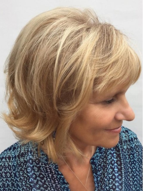 Layered Blond Kurz Kappenlos Echthaar Perücken Mit Dem Pony 8 Inches