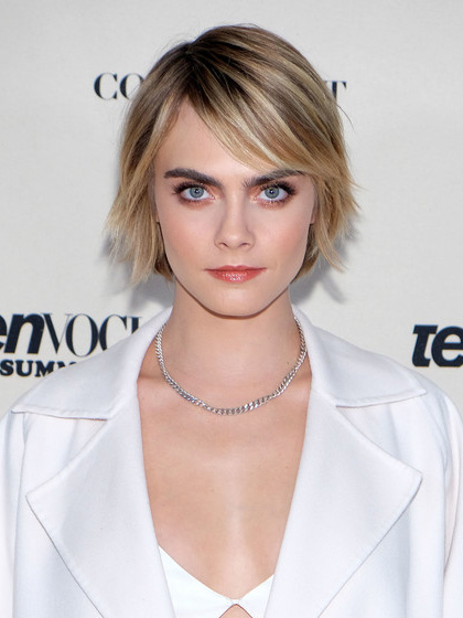 Kurze Gerade Kappenlos Remy Echthaar Perücken